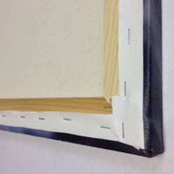 ЗАГИБ И СКРЕПЛЕНИЕ ХОЛСТА